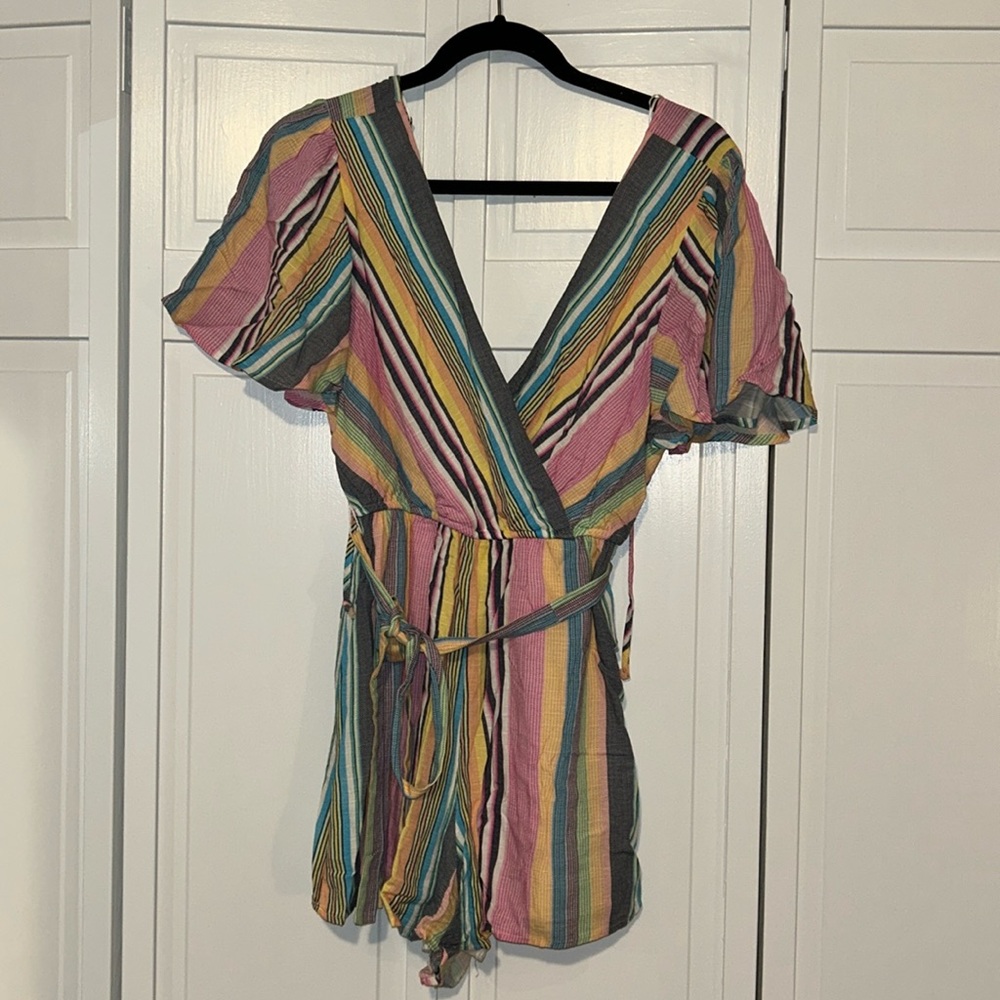 NWT Francesca’s Romper
